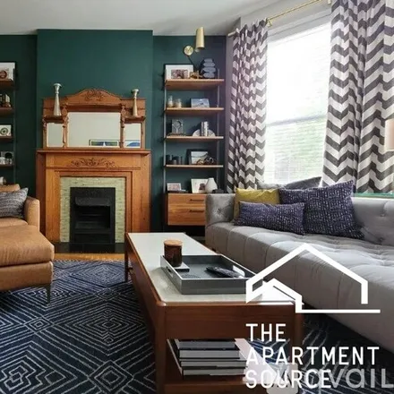 Image 1 - 1238 W Winnemac Ave, Unit 1 - Apartment for rent