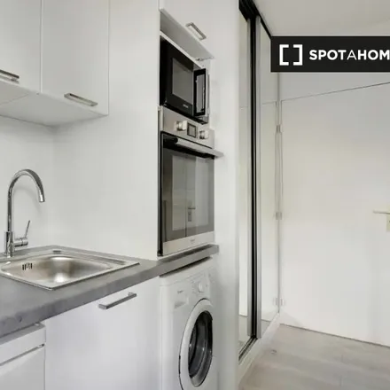 Image 8 - 4 Rue Baste, 75019 Paris, France - Apartment for rent