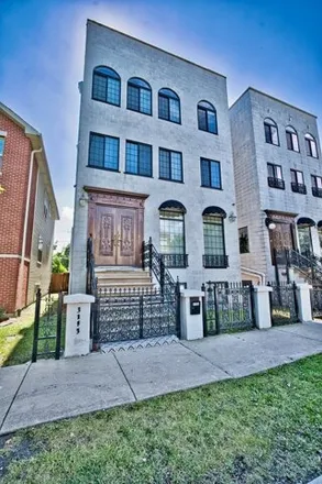 Rent this 4 bed house on 3155 West Wallen Avenue in Chicago, IL 60645