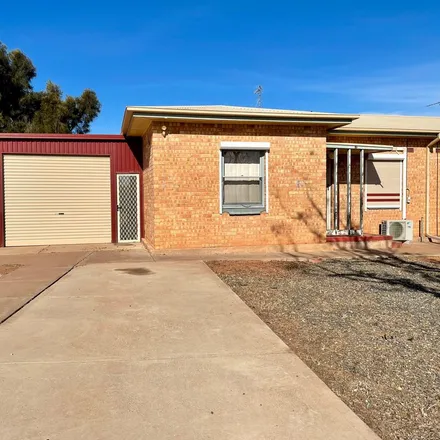 Rent this 3 bed apartment on Aikman Crescent in Whyalla Norrie SA 5608, Australia