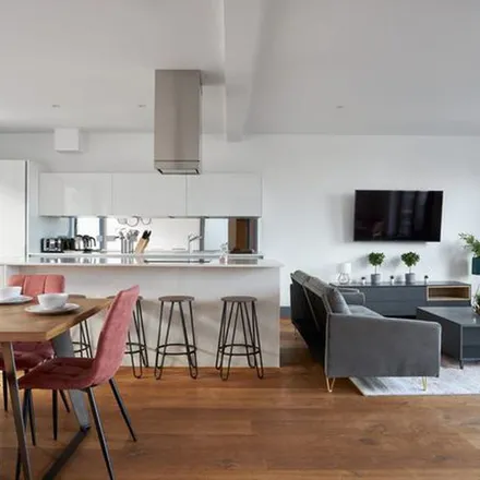 Image 4 - 5 star PCO rentals, 17-25 Shirley Street, London, E16 1HU, United Kingdom - Apartment for rent