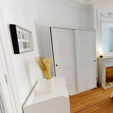 Image 1 - 29 Rue Desaix, 75015 Paris, France - Room for rent