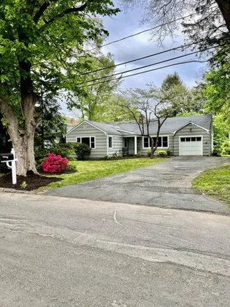 Rent this 3 bed house on 4 Evergreen Parkway in Westport, CT 06880