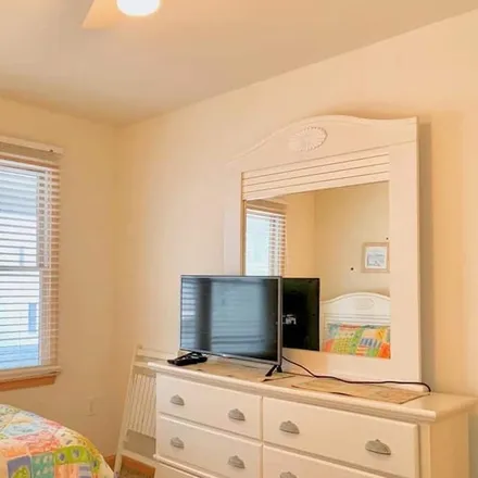 Rent this 4 bed condo on Sea Isle City in NJ, 08243