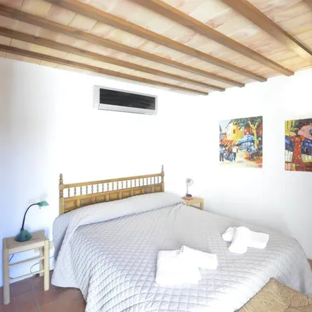 Rent this 5 bed townhouse on 17255 Begur