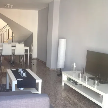 Rent this 3 bed apartment on 46134 Foios