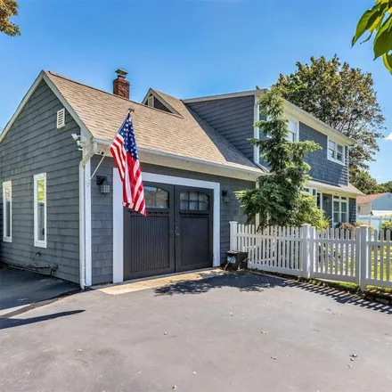 Buy this 3 bed house on 517 Waverly Avenue in North Patchogue, NY 11772