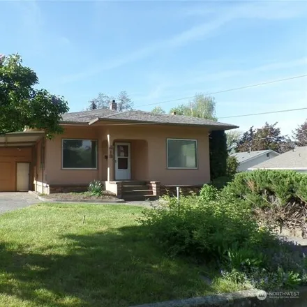 Buy this 3 bed house on 618 Lincoln Street in Walla Walla, WA 99362