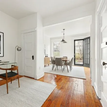 Image 5 - 1333 Decatur Street, New York, NY 11237, USA - Townhouse for sale