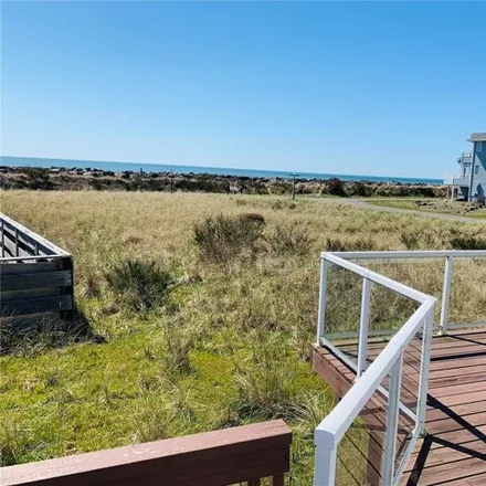 Image 3 - 1496 Storm King Avenue Southwest, Ocean Shores, Grays Harbor County, WA 98569, USA - House for sale