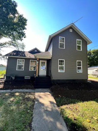 Buy this 3 bed house on 200 North Green Street in Somonauk, IL 60552