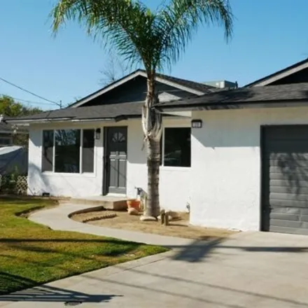 Buy this 4 bed house on 25 East Geary Street in Fresno, CA 93706