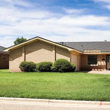 Buy this 3 bed house on 3666 Red Oak Lane in Plainview, TX 79072