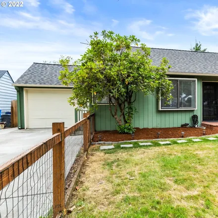 Buy this 3 bed house on 1001 Northwest 43rd Street in Vancouver, WA 98660
