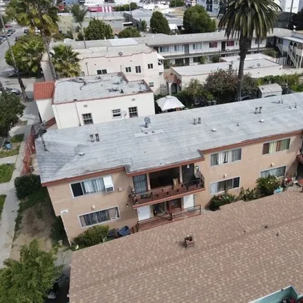 Image 5 - 1694 Locust Avenue, Long Beach, CA 90813, USA - House for sale