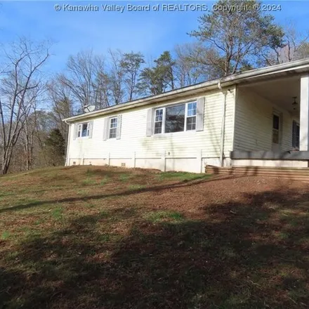 Image 4 - 107 Girard Dr, Cross Lanes, West Virginia, 25313 - House for sale