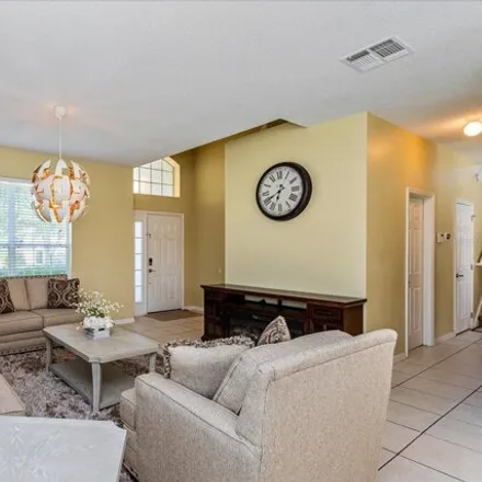 Image 8 - 8240 Sommerville Drive, Orlando, FL 32829, USA - House for sale