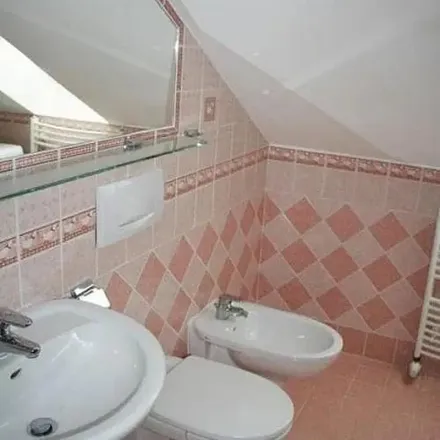 Image 3 - Hutmanka, Klikatá, 158 00 Prague, Czechia - Apartment for rent