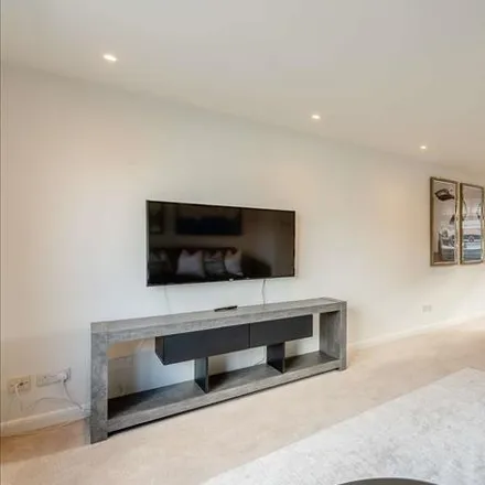 Image 3 - 155-167 Fulham Road, London, SW3 6SN, United Kingdom - Apartment for rent