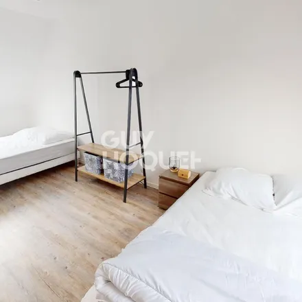 Rent this 3 bed apartment on Les Eruitys in Rue de Perhemeno, 22410 Tréveneuc