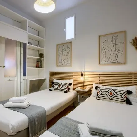 Image 6 - Calle Amor de Dios, 8, 28014 Madrid, Spain - Apartment for rent