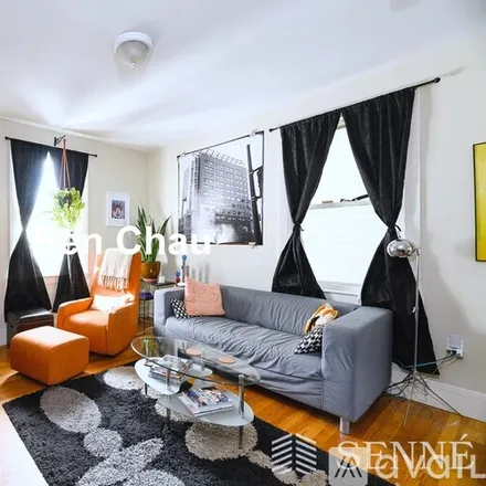 Image 1 - 352 Norfolk St, Unit 2B - Apartment for rent
