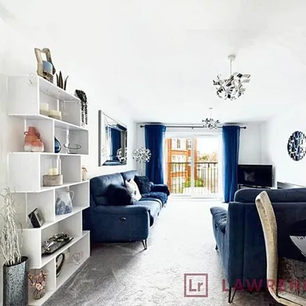 Buy this 1 bed apartment on unnamed road in London, HA4 8EW
