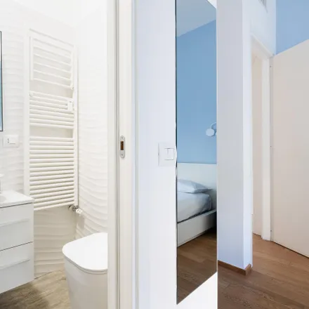 Image 5 - Marvellous 2-bedroom apartment in Solari-Tortona  Milan 20144 - Apartment for rent