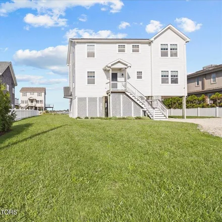 Rent this 5 bed house on 1126 Barnegat Lane in Mantoloking, Ocean County
