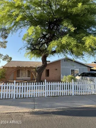 Buy this 4 bed house on 2379 South Cottonwood Drive in Tempe, AZ 85282