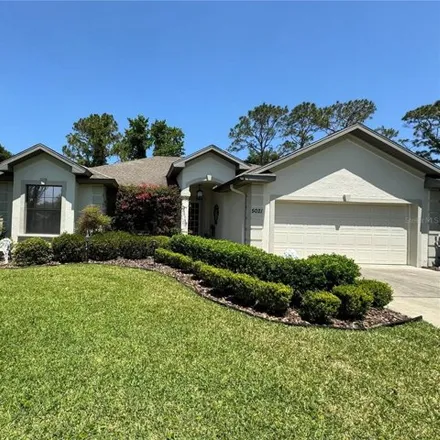 Buy this 3 bed house on 5021 Harbor Heights in Lady Lake, FL 32159