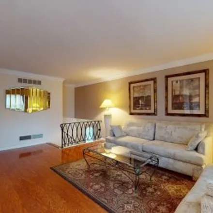 Buy this 4 bed apartment on 511 West Hackberry Drive in Berkley Square, Arlington Heights