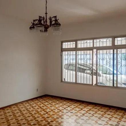 Rent this 3 bed house on Escola Municipal de Educação Básica Escritor Júlio Atlas in Rua Francisco Alves 1301, Paulicéia