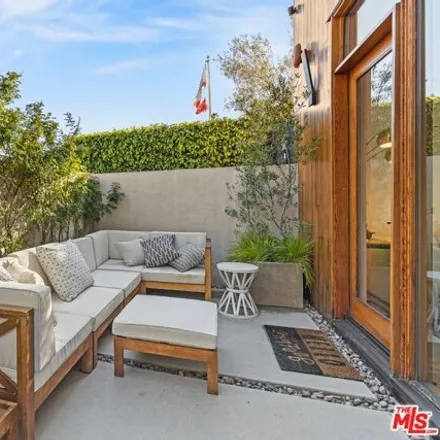 Image 4 - 671 Brooks Court, Los Angeles, CA 90291, USA - House for rent