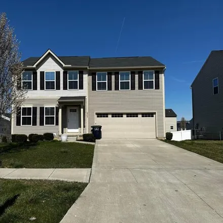 Buy this 4 bed house on 2549 Brook Run Drive in Lancaster, OH 43130