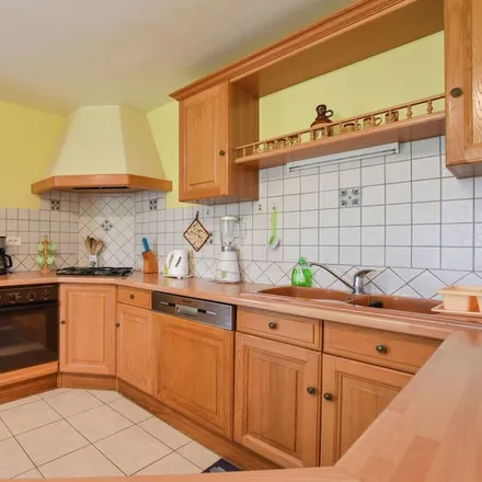 Rent this 4 bed house on Cazals in Rue Jean Brouel, 46250 Cazals