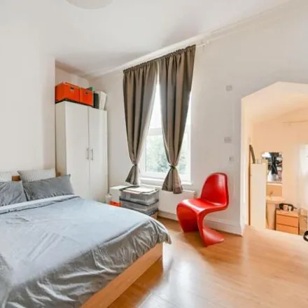 Buy this 1 bed apartment on 21 Gunterstone Road in London, W14 9BP