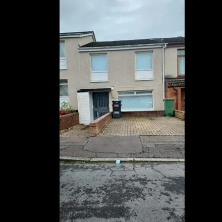 Rent this 3 bed townhouse on Macallister Place in Kilmarnock, KA3 7NH