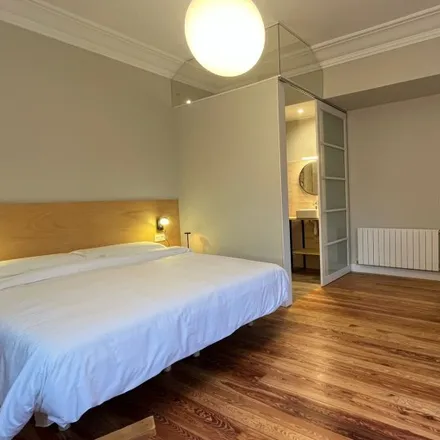 Rent this 4 bed room on San Roke kalea in 58, 20009 San Sebastián