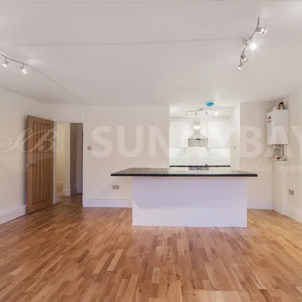 Rent this 5 bed apartment on Stockwell Bus Garage in Binfield Road, Stockwell Park