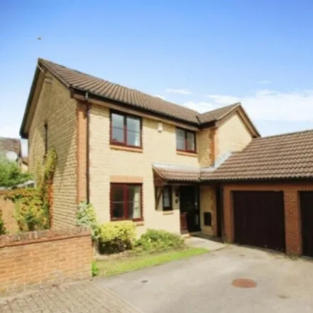 Buy this 4 bed house on Foxdown Close in Hampton Poyle, OX5 2YE