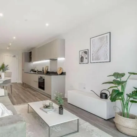 Rent this studio apartment on unnamed road in Strand-on-the-Green, London