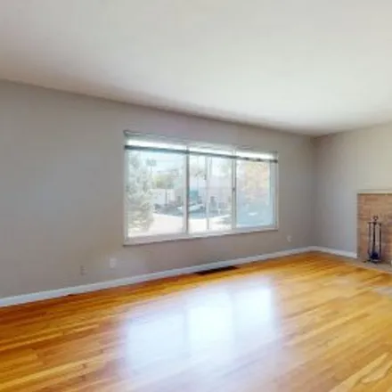 Rent this 3 bed apartment on 915 South Harrison Avenue in Ashwood, Saint Louis