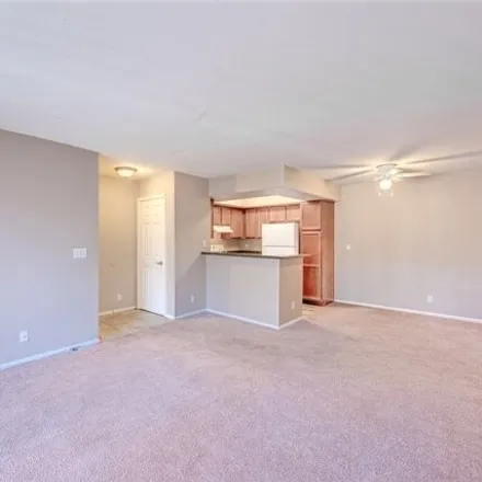 Image 3 - 1395 East Katie Avenue, Paradise, NV 89119, USA - Condo for rent