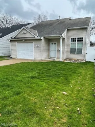 Image 2 - 193 Euclid Street, Elyria, OH 44035, USA - House for sale