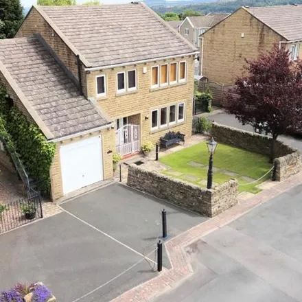Buy this 5 bed house on Pastures Way in Golcar, HD7 4QR