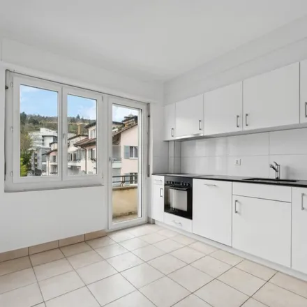 Rent this 3 bed apartment on Rue des Hirondelles / Schwalbenstrasse 13 in 2502 Biel/Bienne, Switzerland