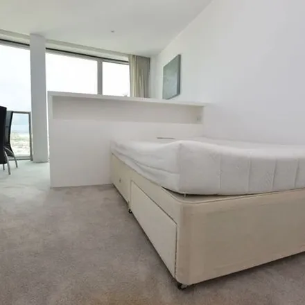 Rent this 1 bed apartment on The Rotunda in New Street, Park Central