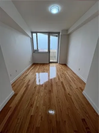 Image 7 - 133-36 Sanford Avenue, New York, NY 11355, USA - Condo for sale