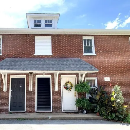 Rent this 1 bed apartment on 1686 Chapman Avenue Southwest in Roanoke, VA 24016